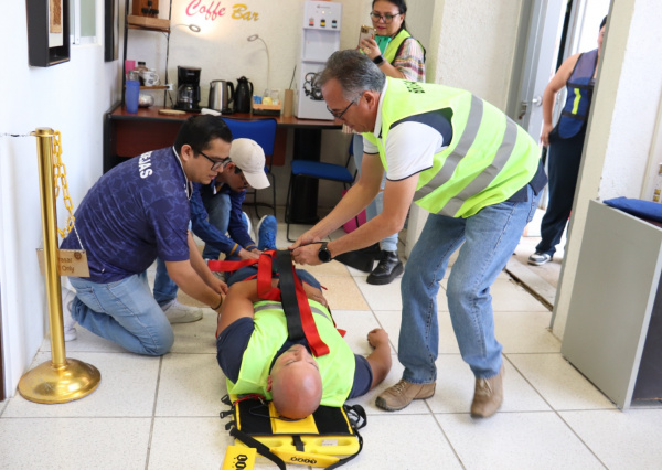 Campus Guanajuato realiza simulacro de explosión en el marco del 19-S