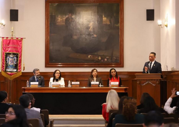 Inauguran la Especialidad en Democracia, Instituciones y Derecho Electoral