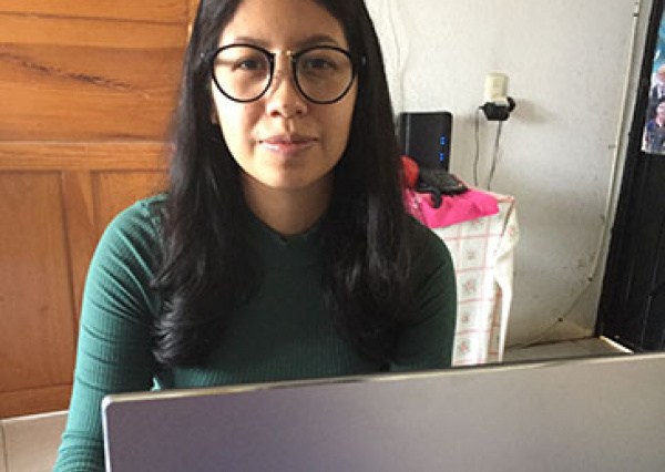 Egresada de sede Yuriria obtiene el grado de Maestra en Ingeniería Electrónica Aplicada a través de examen virtual