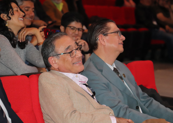 Comunidad científica homenajea al Dr. Juvencio Robles García