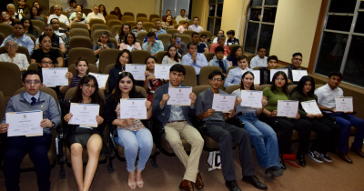 Aprenden Inglés para aumentar su competitividad profesional en los Centros de Educación Continua de Irapuato y Salamanca