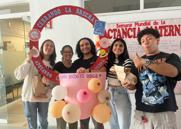 Campus León UG apoya e impulsa el derecho a la lactancia materna 