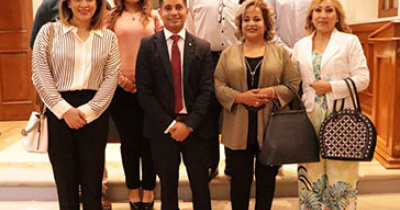 Presentan en la UG “Legalismo y Constitucionalismo” de la autoría del Dr. Mora Sifuentes