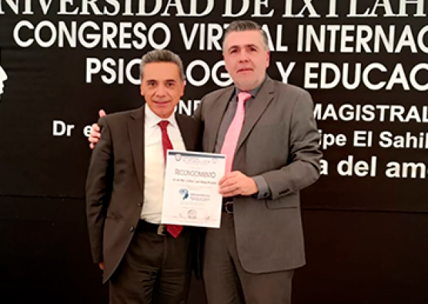 Profesor de la UG imparte conferencia sobre la psicobiología del amor 