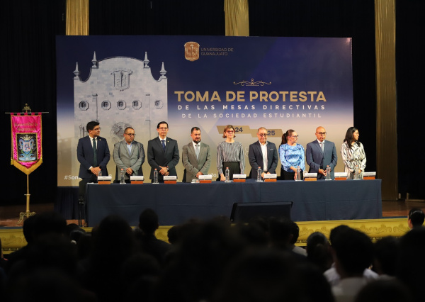 Rinden protesta Mesas Directivas de la Sociedad Estudiantil 2024-2025 de la UG