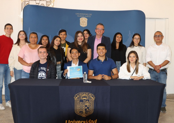CNMS realiza ceremonia de premiación del Concurso de Diseño de Cartel de Cultura del Agua 