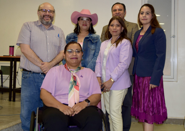 “Conversaciones que despiertan”, comunidad UG reflexiona sobre la infancia y los estigmas por ser mujer