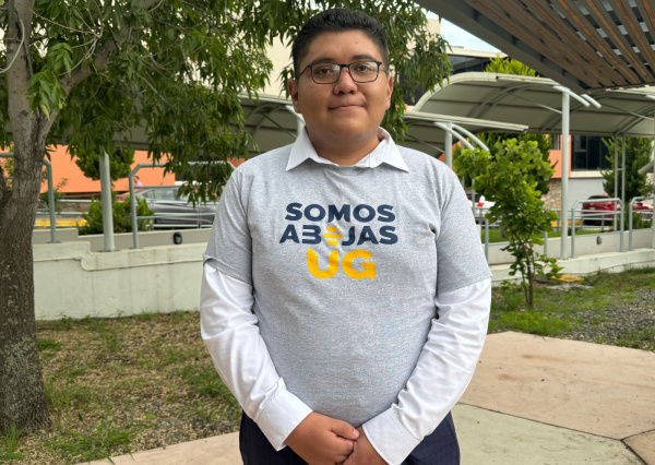 Pedro Huerta Ferrer, primer beneficiario del PEU en ingresar a la Licenciatura en Matemáticas de la UG