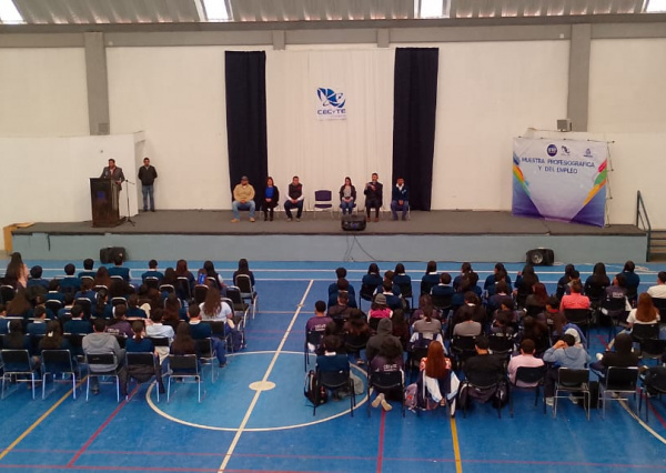 Campus León de la UG comparte la calidad de su oferta educativa en diversos municipios