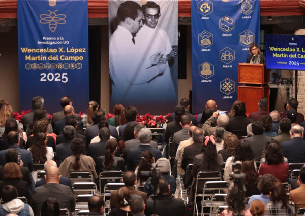 Premian los mejores proyectos de la comunidad científica UG