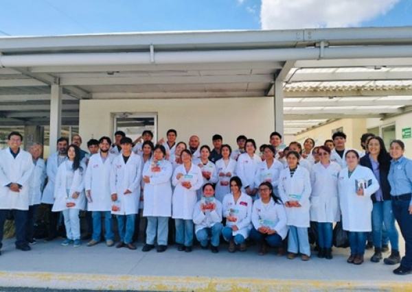 Con visita de estudiantes, UG y UAEH fortalecen lazos académicos