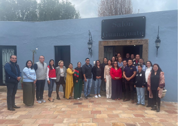 CNMS fomenta actualización de prácticas tutoriales mediante taller especializado 