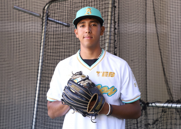 Ander Guzmán, egresado de la UG, se perfila para unirse a los Chicago White Sox