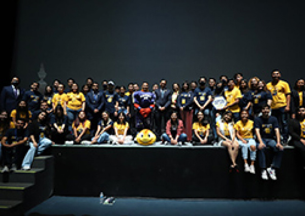 UG reconoce el trabajo de su comunidad en la Bienvenida de Cursos e Informe de Actividades 2021-2022