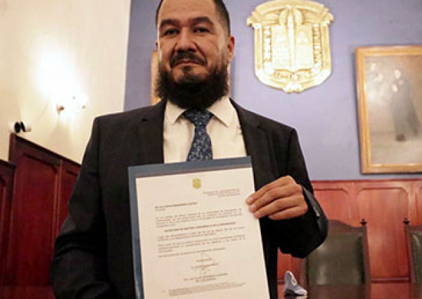 Designan como Secretario de Gestión y Desarrollo de la UG al Dr. Salvador Hernández Castro