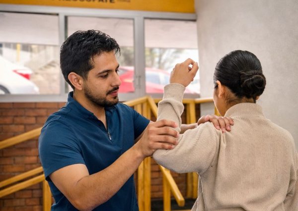 MARIA UG ofrece terapia física de rehabilitación a bajo costo