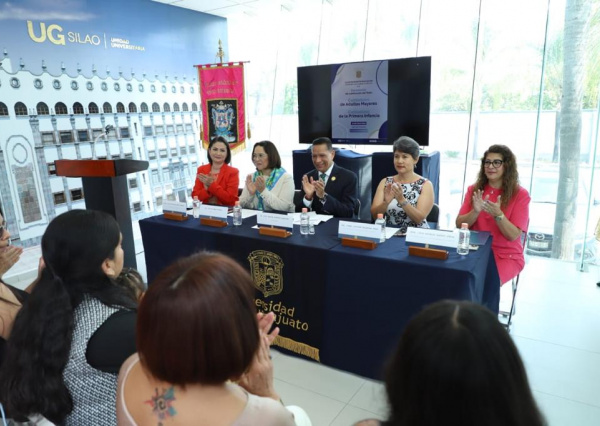 Culminan talleres para el cuidado de la primera infancia y la tercera edad a través de Univerciudad UG 