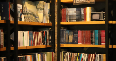 Librería UG: espacio para la promoción editorial y el encuentro