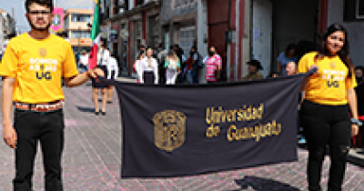 Participa UG Campus Celaya-Salvatierra en desfile conmemorativo por la Revolución Mexicana 