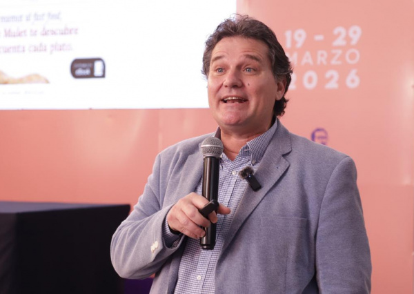 Somos lo que comemos: en la FILUG, José Miguel Mulet explica cómo factores socioculturales han moldeado la alimentación