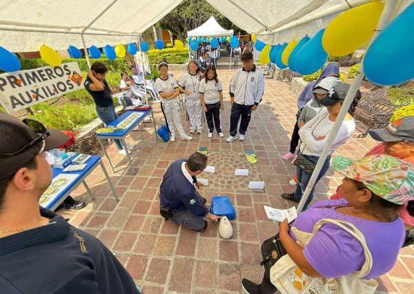 Participa UG en la Marcha y Feria de Prevención de Yuriria