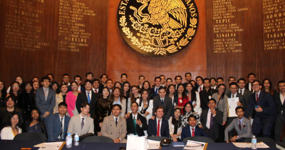 Reconocen trabajo y presencia de la División de Derecho, Política y Gobierno de la UG