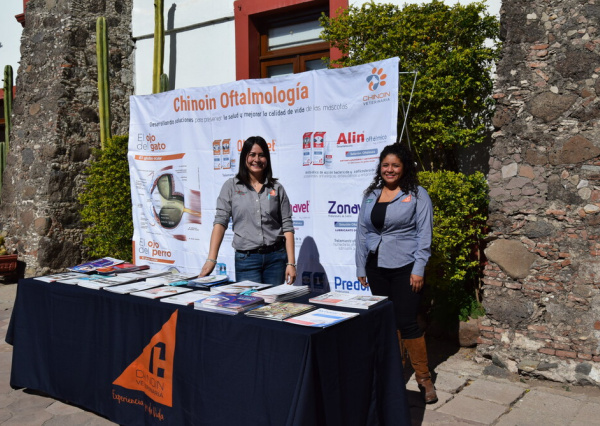Imparten en la UG curso taller de oftalmología veterinaria 
