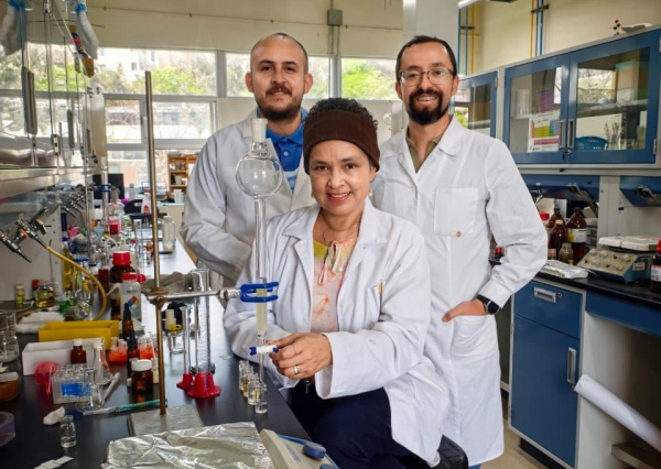 Grupo de investigación de Ciencias Naturales y Exactas de la UG registra patente ante el IMPI
