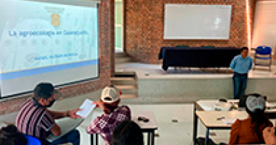 DICIVA muestra a visitantes de la Universidad Autónoma del Estado de Hidalgo sus investigaciones en biotecnología vegetal 