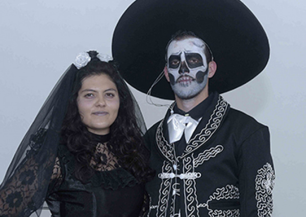 La UG preserva tradiciones con el Tercer Festival Patrimonio de la muerte 