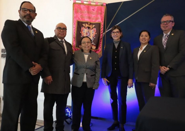 Rinden protesta las y el nuevo director de las ENMS de San Luis de la Paz, Irapuato y Pénjamo 