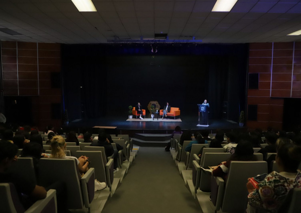 Se presenta en la ENMS de Irapuato 