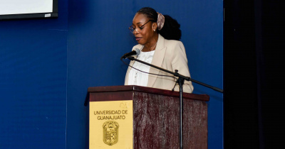 Campus León de la UG expone investigaciones sobre condiciones de vida y trabajo en entornos educativos y otros factores sociales