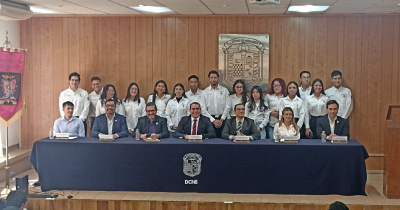 Rinde protesta nueva mesa directiva de la SEIMIQ de la UG