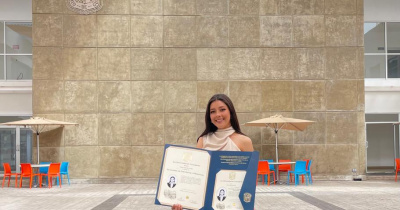 Destaca estudio científico sobre relación de la preeclampsia y las complicaciones respiratorias en neonatos, realizado por estudiante del CCS UG