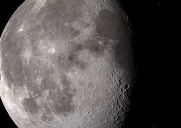 Descubrimiento de agua en la Luna, una clave más para entender la superficie lunar y la evolución del Sistema Solar 