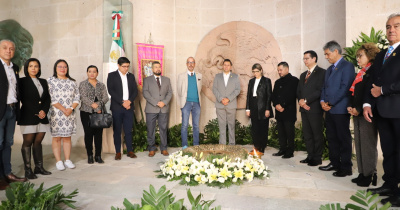 Autoridades universitarias renuevan el Fuego Simbólico de la Libertad