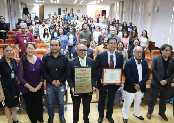 Recibe UG reacreditación de la Licenciatura en la Enseñanza del Inglés