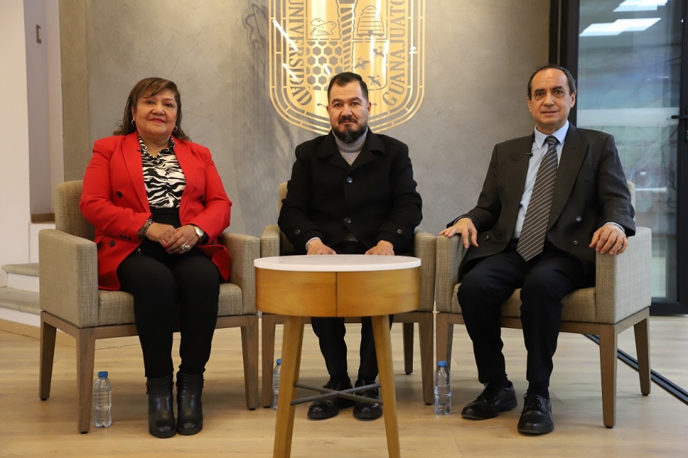 DraEsthela Ramos DrSalvador Hernandez IngFernando Hernandez 02