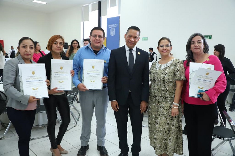 CEREMONIA DE FIN DE CURSOS DE LA MAESTRA EN CIENCIAS FORENSES 02