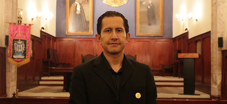 profesor-nombrado-young-advisory-editor-ug-ugto