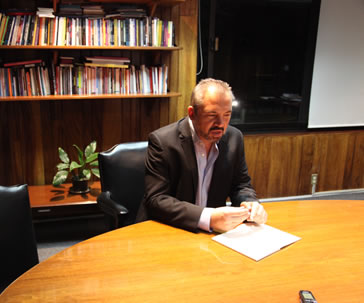 juan-melia-coordinador-nacional-de-teatro-distingue-a-la-ug-como-plataforma-de-aprendizaje-