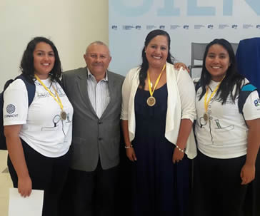 sobresalen-alumnos-ug-feria-estatal-ciencia-tecnologia-ugto-