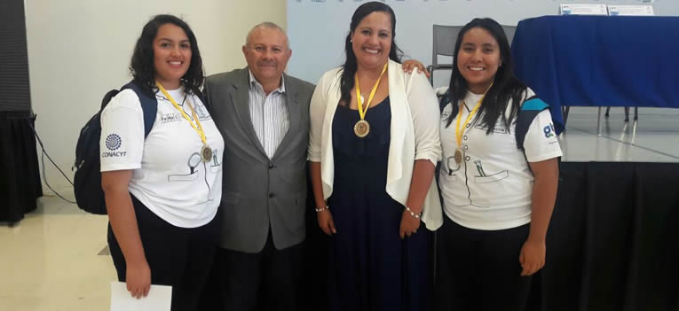 sobresalen-alumnos-ug-feria-estatal-ciencia-tecnologia-ugto