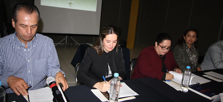 signa-la-ug-convenio-con-cesaveg-ugto