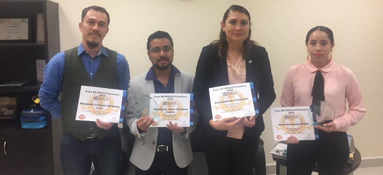 estudiantes-de-administracion-obtienen-premio-ug-ugto