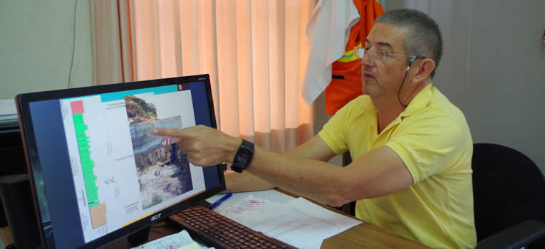 investigador-de-la-ug-reporta-hallazgo-de-huellas-de-ave-milenaria-ug-ugto