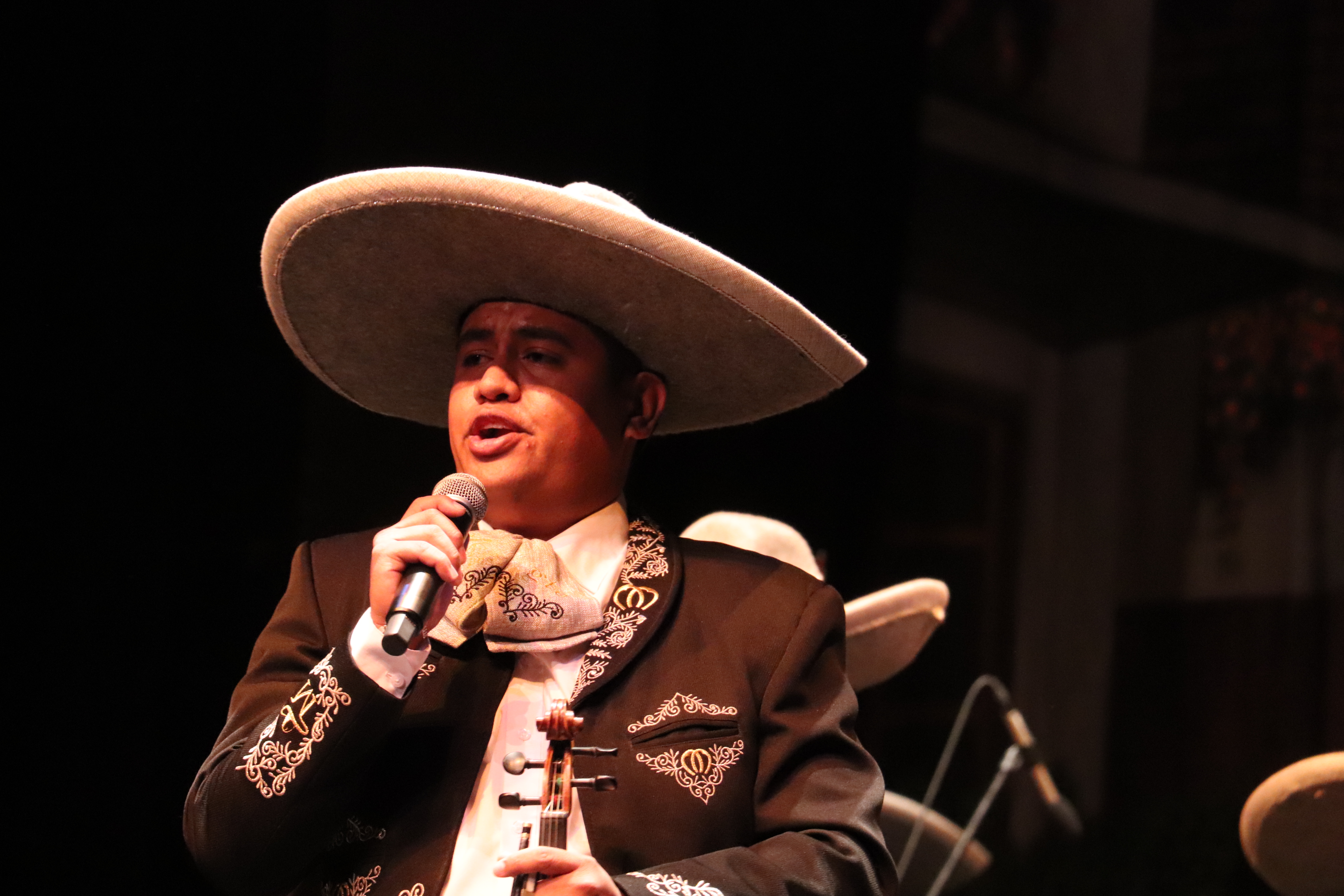 mariachi cgto ug 4