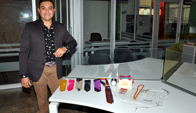 armando-cano-muestra-moda-mexicana-barcelona-universidad-guanajuato-ug-ugto