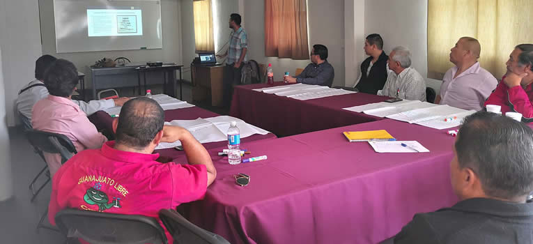 ug-imparte-capacitacion-en-perpectivas-de-genero-a-taxistas-de-guanajuato-ugto